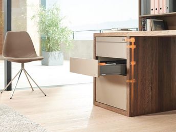 Замки и крепления фасадов Blum